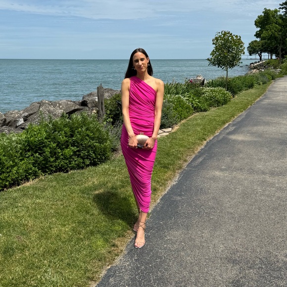 Norma Kamali x Revolve Diana Gown - Picture 3 of 5